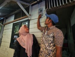 2.597 Keluarga Prasejahtera Dapat Sambungan Listrik Gratis, dari Donasi Pegawai PLN