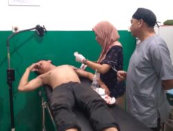 Gegara Tatapan Mata, Pengemudi Ojol di Jatinangor Sumedang Jadi Korban Penusukan