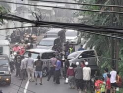 Avanza Vs Avanza Adu Banteng di Tanjakan Cirengganis Pamulihan Sumedang
