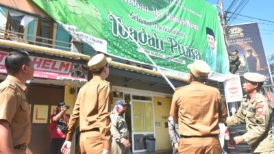 Pastikan Sumedang Enak Dipandang, Bupati dan Wabup Pimpin Langsung Penertiban Baliho dan Spanduk