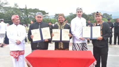 Bupati Resmikan Berbagai Proyek Pembangunan pada Upacara Hari Jadi Sumedang ke- 447
