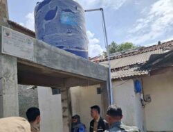 Bantu Warga Miskin, Pemdes Cikeruh Bangun 3 Titik Sarana Air Bersih