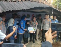 Rumahnya Nyaris Roboh, Lansia di Sumedang Bersyukur dapat Bantuan dari Polisi dan Baznas
