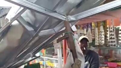 Belum Juga Sepekan, Atap Pasar Parakanmuncang Sumedang, Hasil Proyek Juksung Roboh