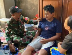 Tim Kesehatan TNI Gerilya ke Rumah Warga, Berikan Layanan Medis Gratis di Lokasi TMMD ke-124 Sumedang