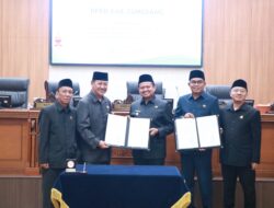 DPRD dan Pemda Resmi SetujuiPerda P2APBD Kabupaten Sumedang TA 2024