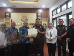 Kejaksaan Negeri Sumedang Terima 9 Sertifikat Hak Pakai Tanah Sekolah