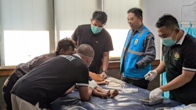 Peduli Generasi Sehat, YBM PLN UP3 Sumedang Gelar Khitanan Massal