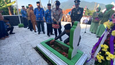 Peringati HUT ke-80 RI, Forkopimcam Conggeang Ziarah TMP Mayor Abdulrahman