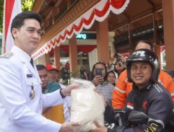 Baznas Sumedang Salurkan Zakat dan Santunan di Momentum HUT ke-80 RI