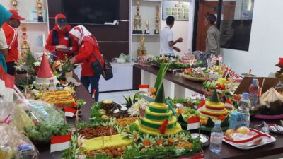 Lomba ‘Tumpeng’ Meriahkan HUT ke-80 RI Desa Sirnamulya Sumedang