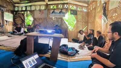 ITB Latih Peternak Jatiroke Buat Silase Probiotik Atasi Krisis Pakan Domba