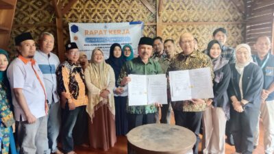 Muhammadiyah Sumedang dan Telkom Teken MoU Digitalisasi Sekolah