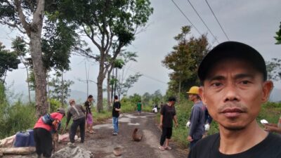 Kades Dayeuhluhur Ajukan Perbaikan Jalan Rusak Menuju Makam Prabu Geusan Ulun