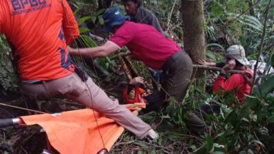 Pendaki Gunung Cakra Buana Sumedang Meninggal Dunia Usai Terpeleset ke Jurang 30 Meter