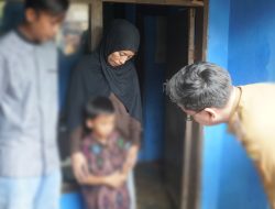 Wabup Sumedang Jemput Alif Anak Tanpa Lobang Anus untuk Dioperasi