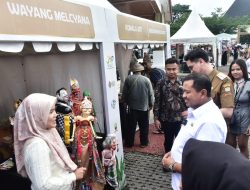 Bupati dan Wabup Sumedang Borong Dagangan UMKM di Jabar Ethno Festival
