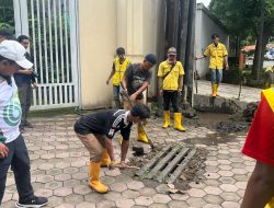 Bupati Sumedang Instruksikan Perbaikan Saluran Air Mampet di Jalan Prabu Gajah Agung