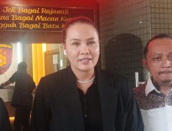 Fitri Salhuteru Penuhi Panggilan Penyidik Polda Jabar, Singgung Konflik yang “Tak Kunjung Usai”