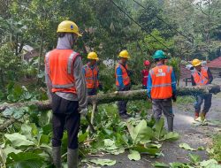 PLN Sumedang Imbau Warga Waspada Cuaca Ekstrem, Keselamatan Jadi Prioritas Utama