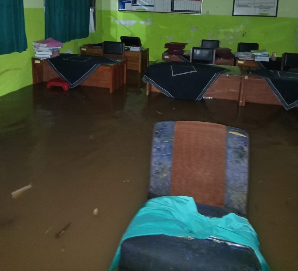 SDN Sukasirna 1 dan 2 Terendam Banjir