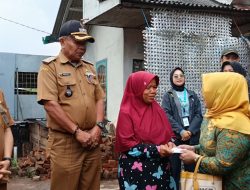 Al Hidayah Peduli, Berikan Santunan untuk Korban Bencana di Sumedang
