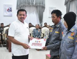 Ribuan Anggota Satlinmas Sumedang Terima Insentif, Pemkab Gelontorkan Rp845 Juta