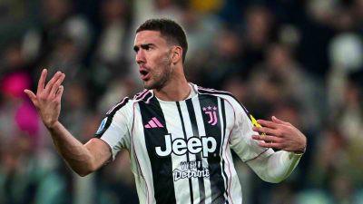 Vlahovic Belum Sepakat dengan Juventus, Barcelona Muncul sebagai Opsi Serius