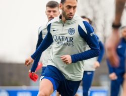 Ambisi Galatasaray pada Calhanoglu Belum Padam