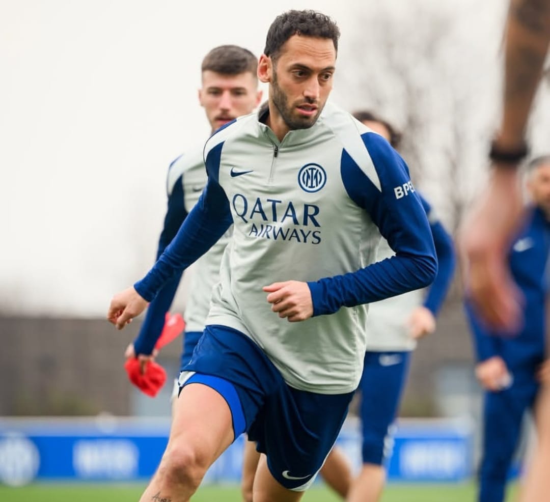 Galatasaray ingin boyong Hakan Calhanoglu