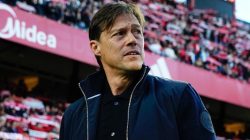 Sevilla pecat pelatih