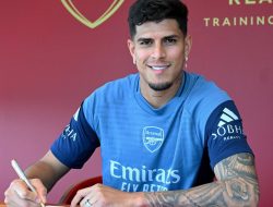 Arsenal Siap Permanenkan Piero Hincapié dari Bayer Leverkusen