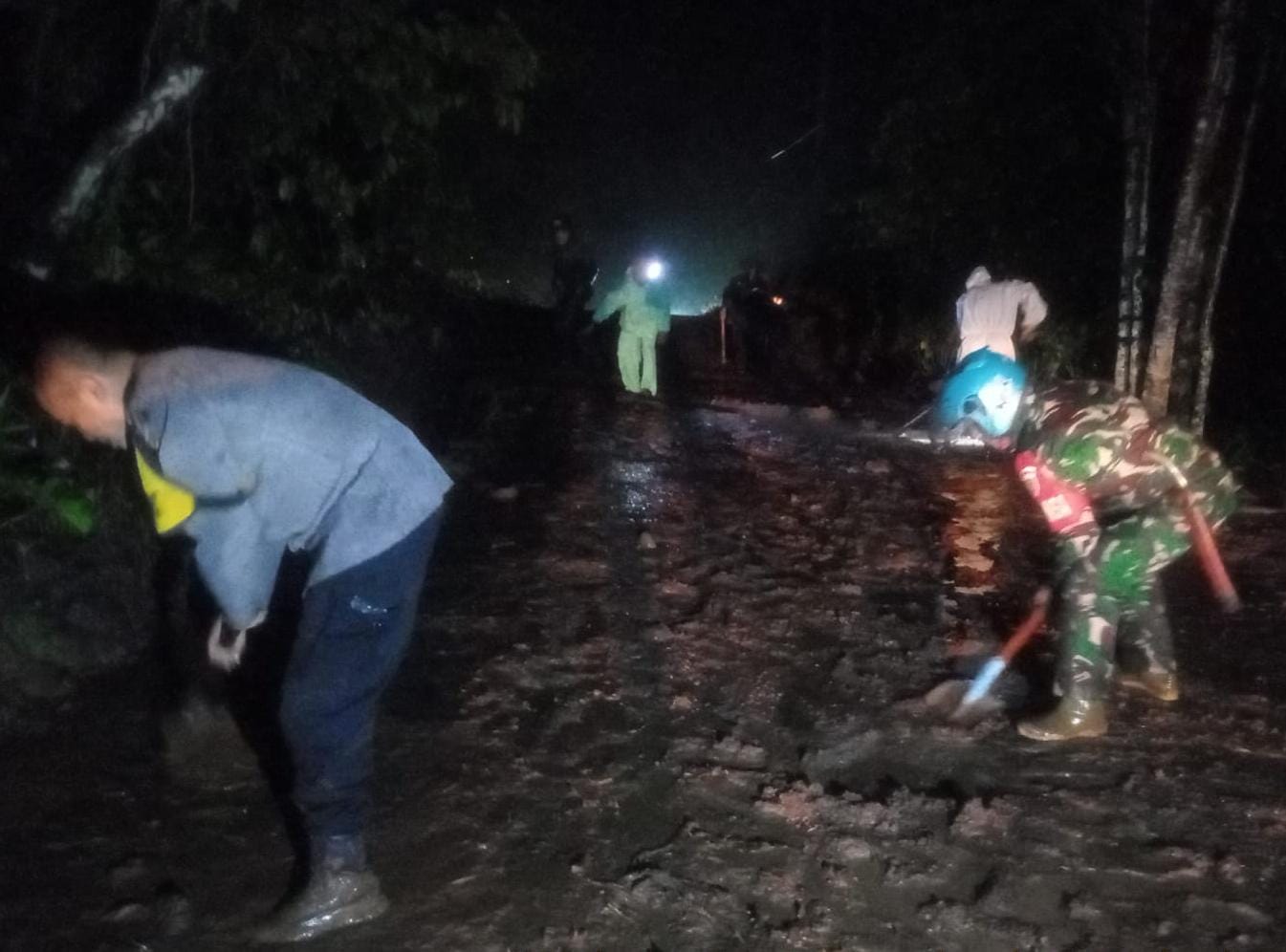 longsor Buahdua Sumedang