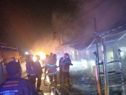Kebakaran Ruko di Paseh Sumedang, Dua Orang Luka Bakar