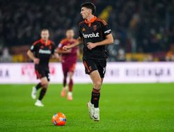 Inter Milan Serius Incar Curtis Jones, Solusi Baru Lini Tengah Mulai Terlihat