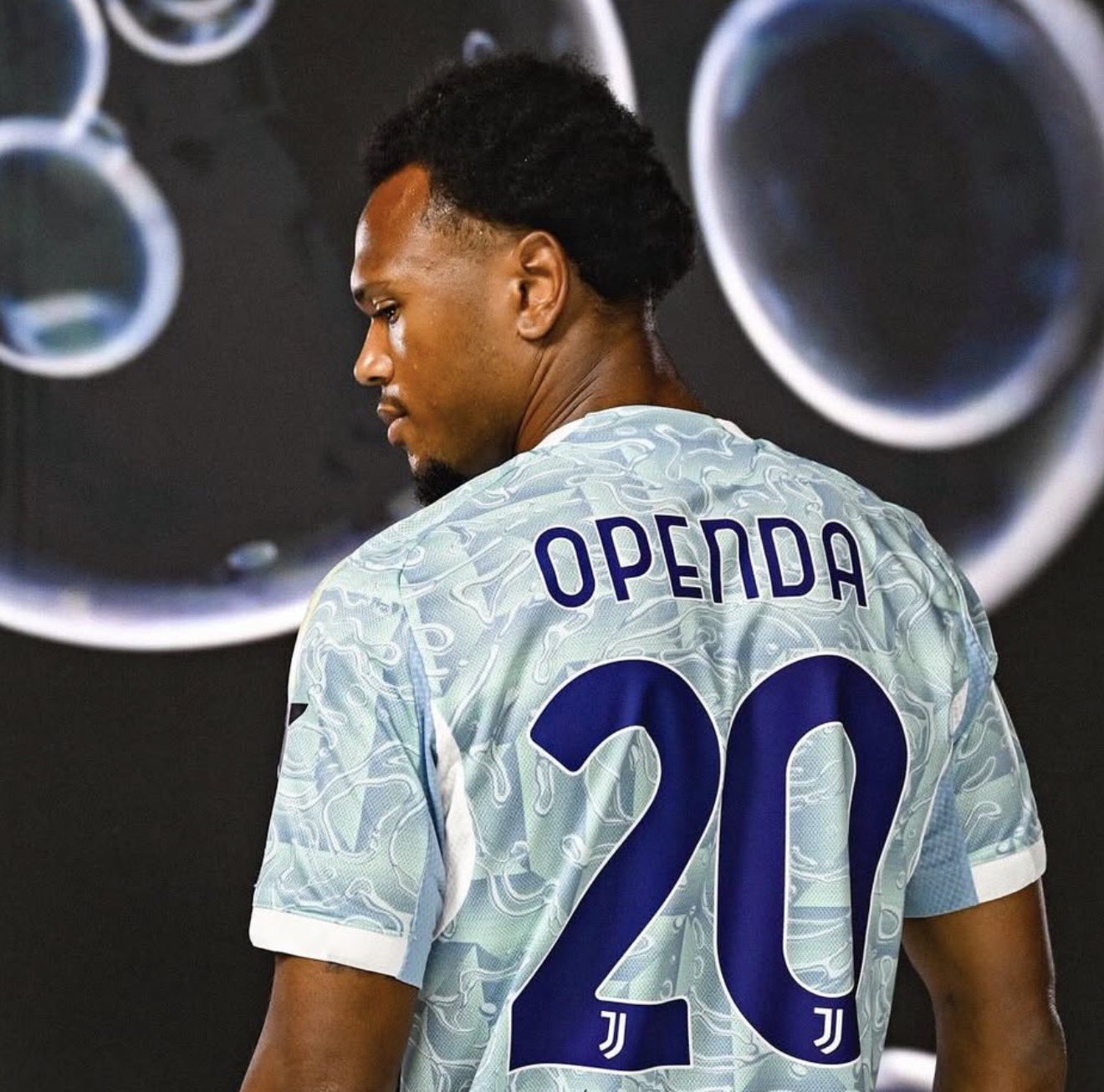 Lois Openda Juventus