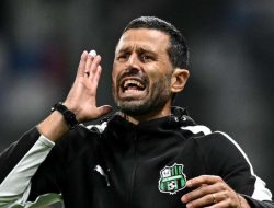 Fabio Grosso Bangga Dikaitkan Fiorentina, Pilih Fokus di Sassuolo