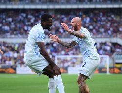 Dibidik Klub Premier League, Dimarco Pilih Bertahan di Inter