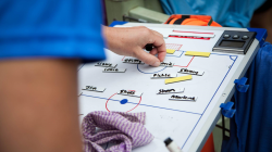 barcelona jual hector fort