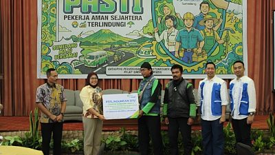 Jadi Contoh Kepedulian Sosial di Sumedang, Karyawan PT Kingduan Industrial Indonesia Lindungi 313 Pekerja Rentan
