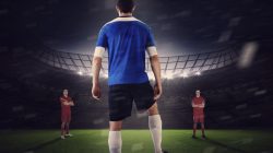 Ilustrasi bek Inter Milan dengan latar taktik pertahanan.