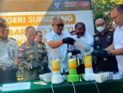 Kejari Sumedang Musnahkan Ratusan Ribu Rokok Ilegal dan Ribuan Obat Terlarang