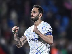 Inter Tegaskan Hakan Calhanoglu Tak Dijual, Tetap Jadi Pilar Proyek Cristian Chivu