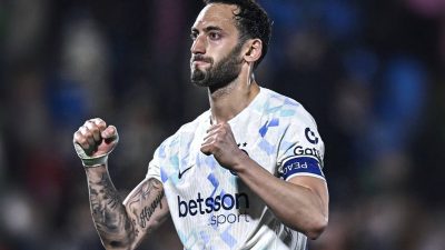 Inter Tegaskan Hakan Calhanoglu Tak Dijual, Tetap Jadi Pilar Proyek Cristian Chivu