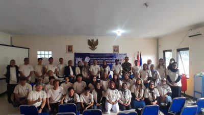ITB Berdayakan Warga Cibeusi Olah Styrofoam Jadi Perekat Bernilai Ekonomi