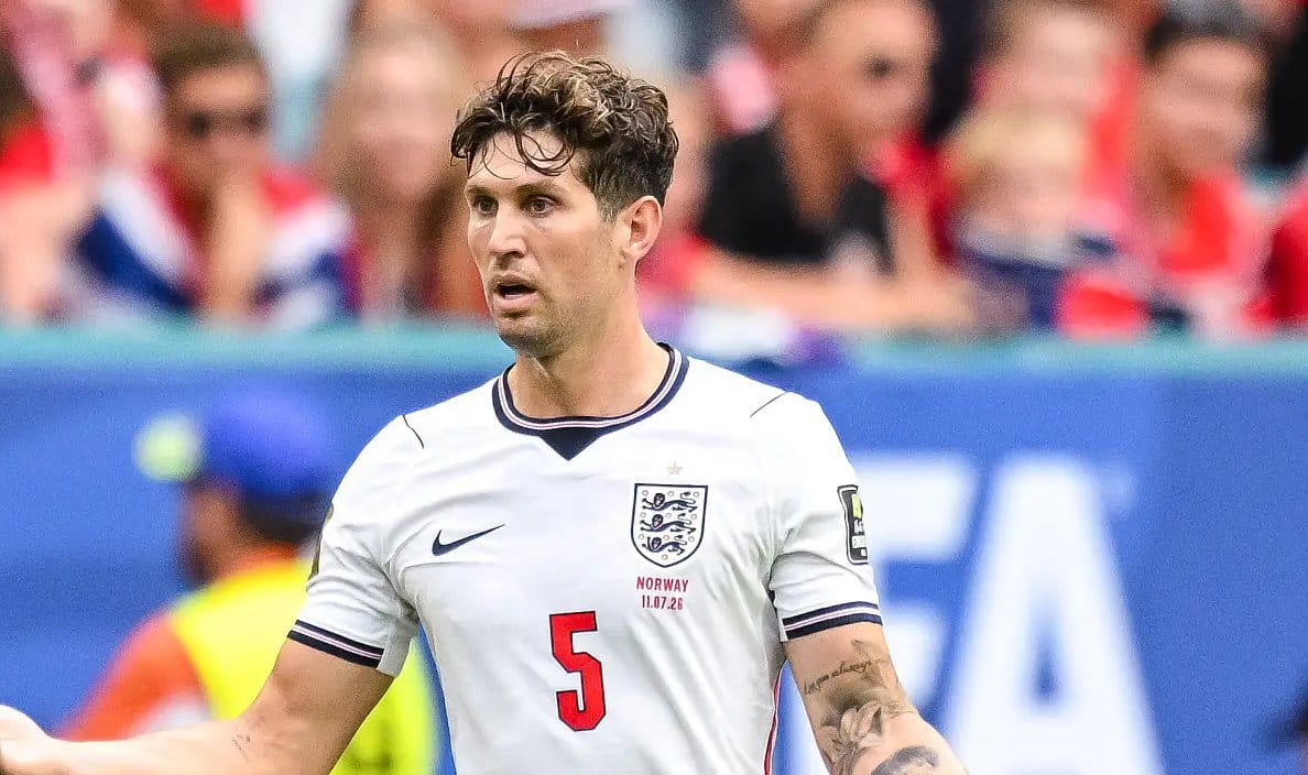 Inter Pantau John Stones, Tunggu Pavard Hengkang