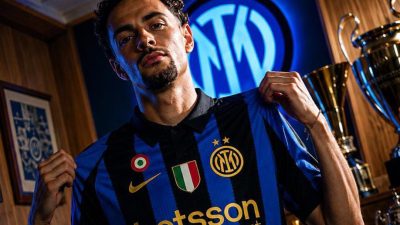 Curtis Jones Tiba di Milan, Inter Tunggu Tes Medis