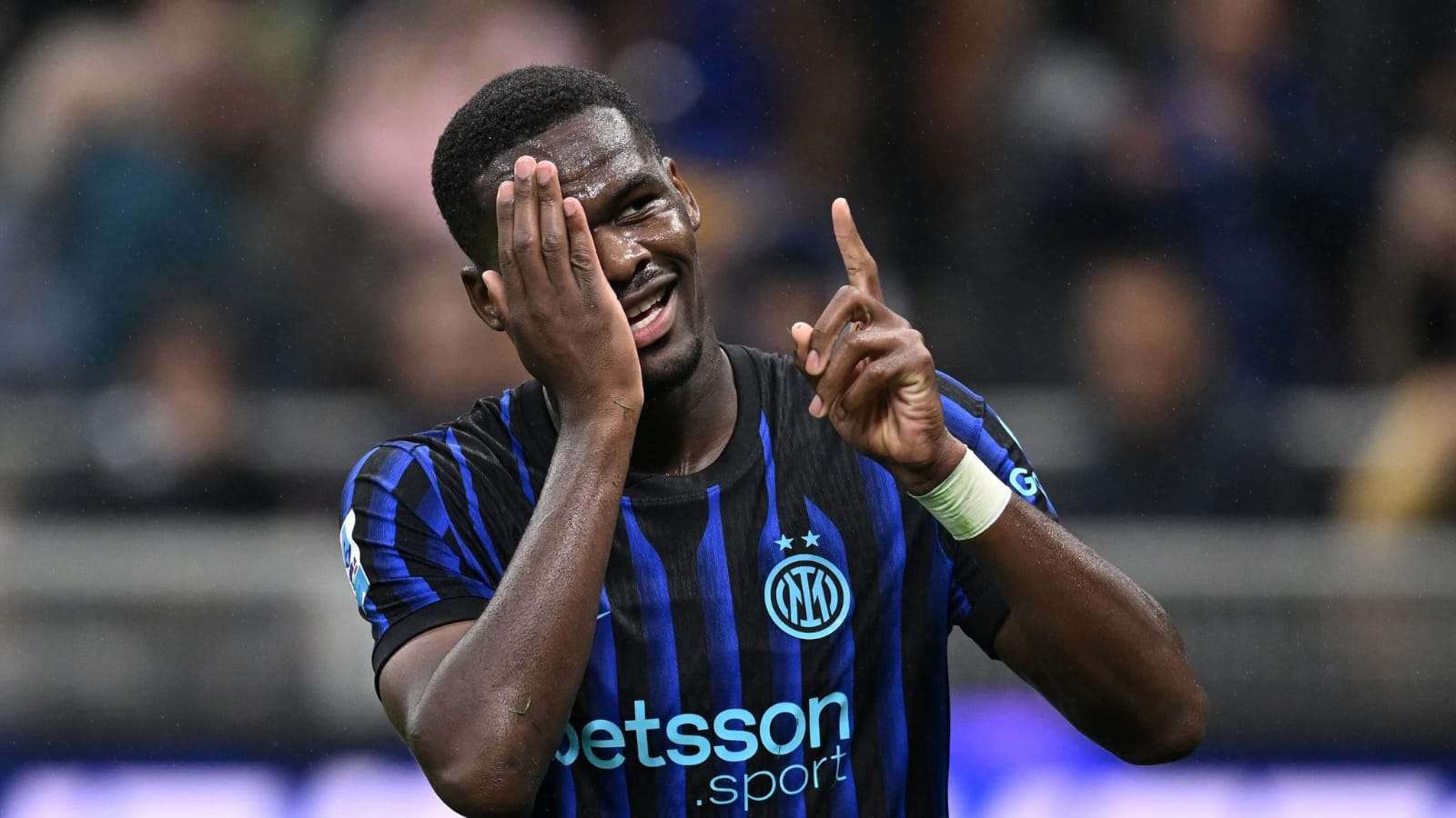 Ange-Yoan Bonny striker Inter Milan yang diminati Fiorentina