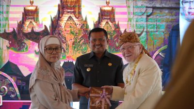 Buku Sejarah Kabupaten Sumedang Resmi Diluncurkan