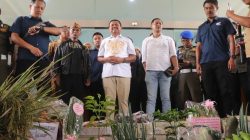 Bupati Sumedang Dony Ahmad Munir membahas reforma agraria bersama kelompok tani